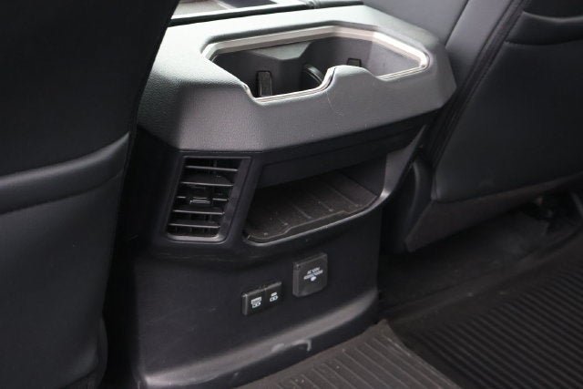 Used 2025 Toyota Tundra Limited AWD/4WD image 16