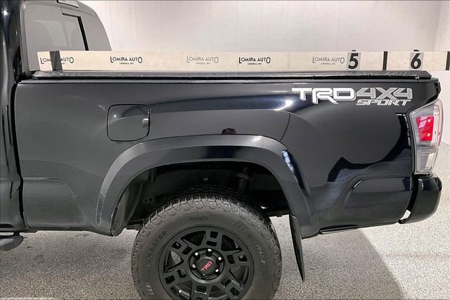 Used 2020 Toyota Tacoma TRD Sport AWD/4WD image 40