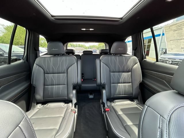 New 2026 Buick Enclave Avenir w/ Super Cruise Package AWD/4WD image 40