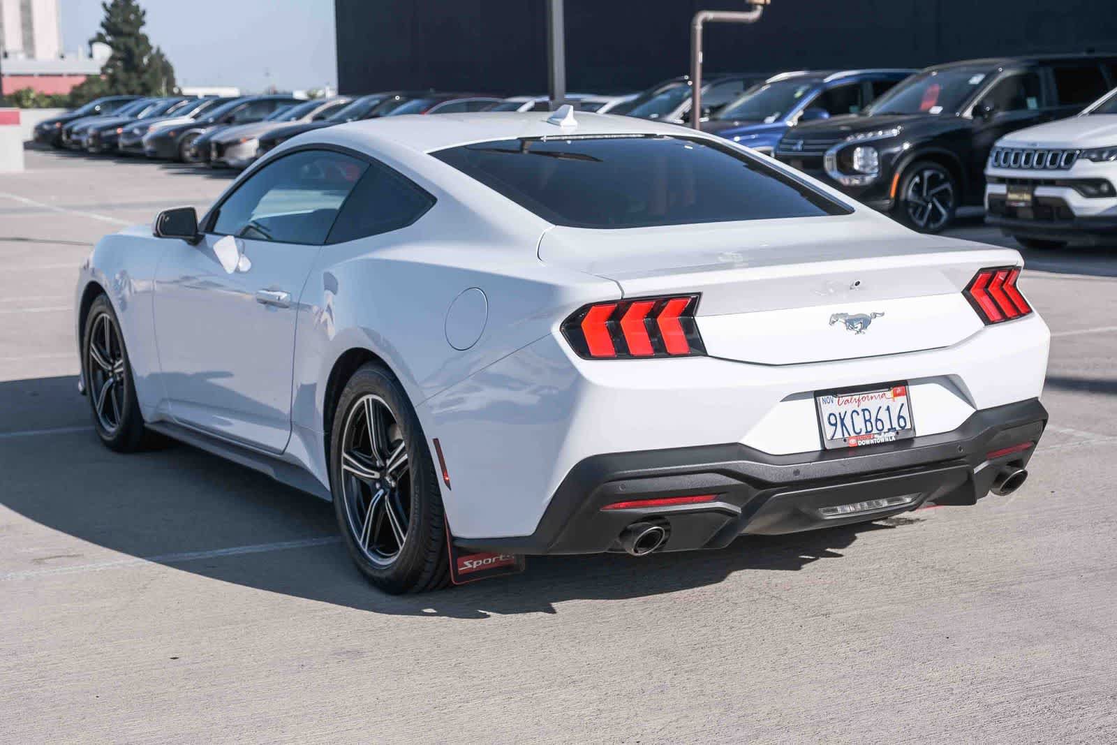 Used 2024 Ford Mustang Coupe RWD image 6