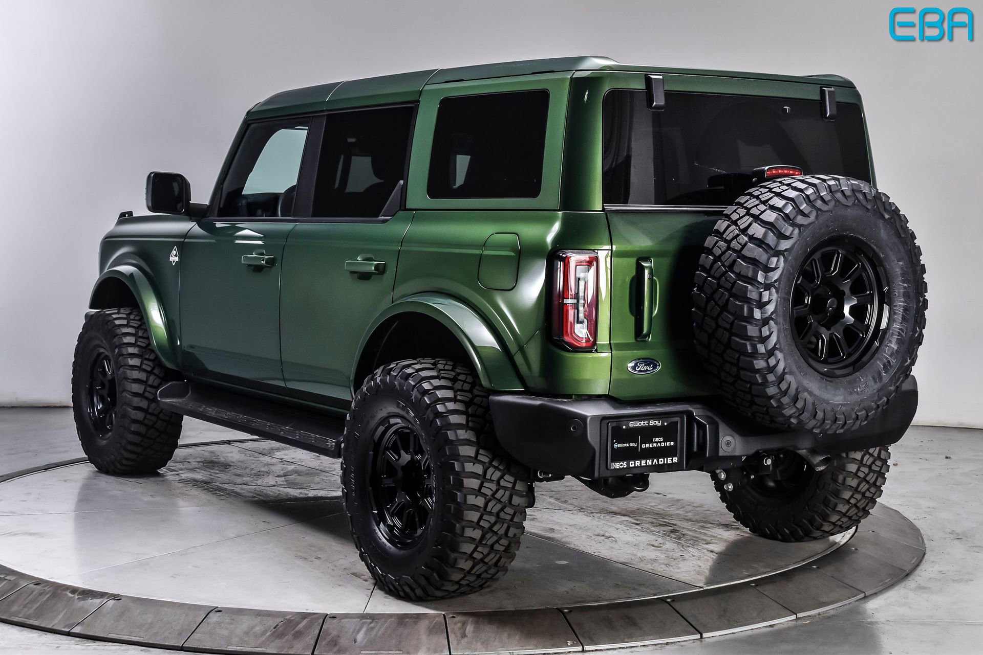 Used 2025 Ford Bronco Outer Banks AWD/4WD image 4