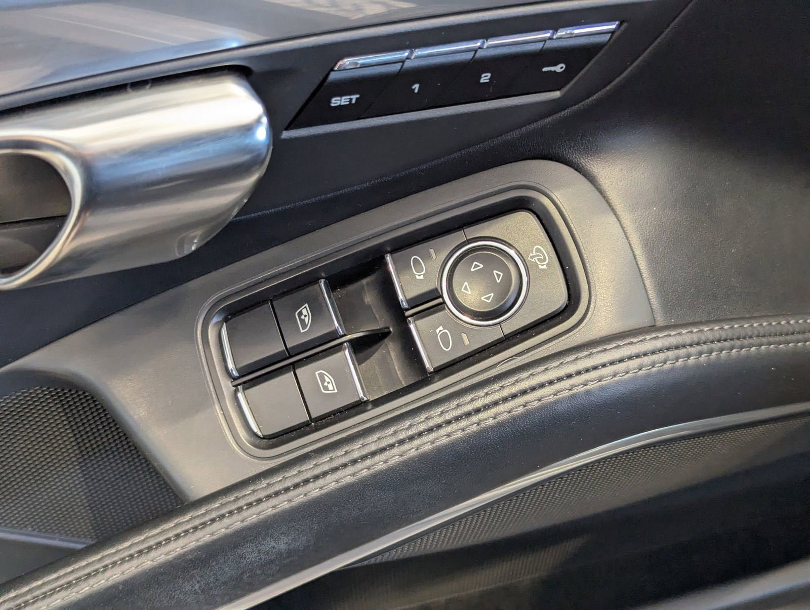 Used 2014 Porsche 911 Turbo AWD/4WD image 23