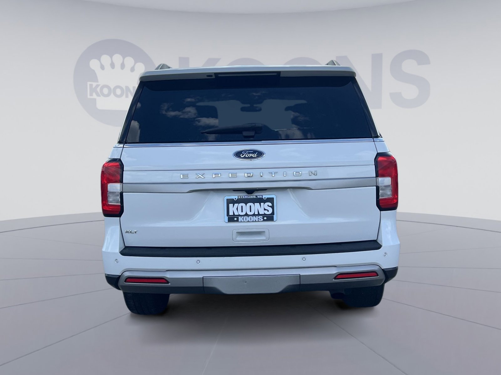 Used 2024 Ford Expedition XLT image 5