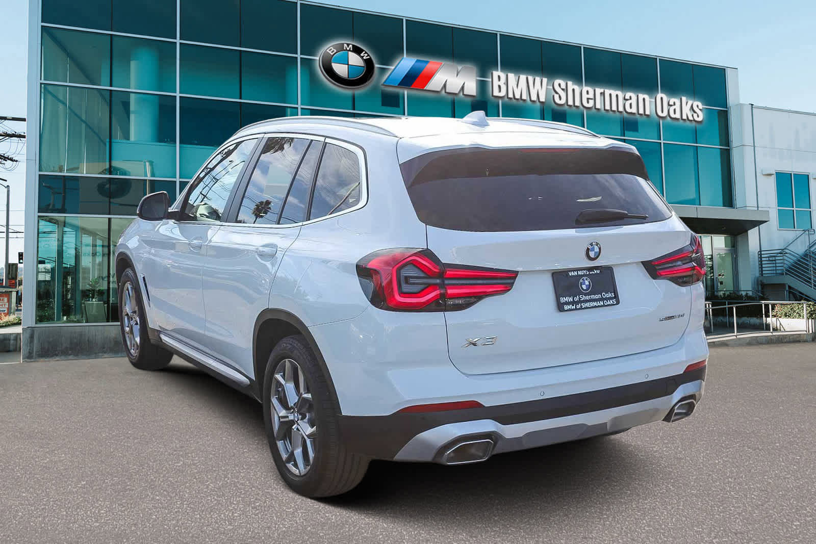 Certified 2024 BMW X3 sDrive30i w/ Convenience Package image 6