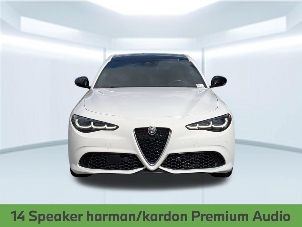 Used 2024 Alfa Romeo Giulia Ti AWD/4WD image 12