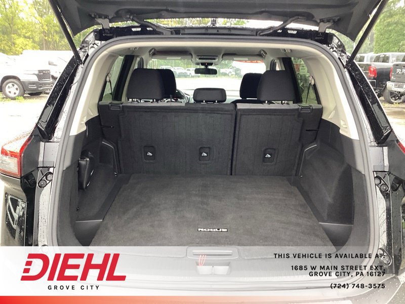 Used 2023 Nissan Rogue SV AWD/4WD image 12