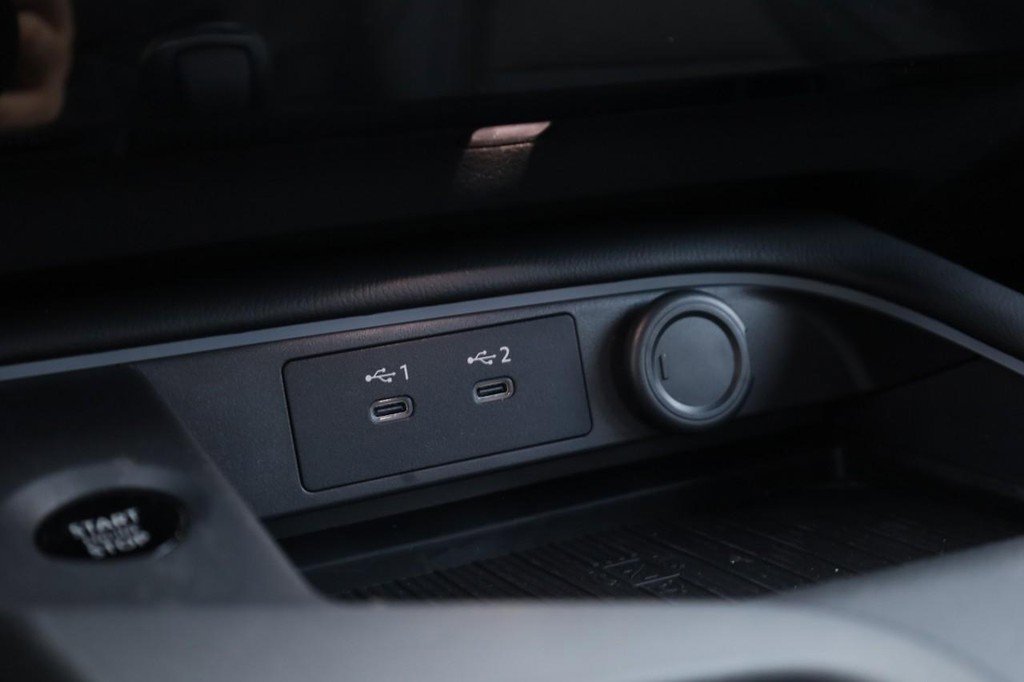 New 2026 Nissan Sentra SR w/ SR Premium Package image 15