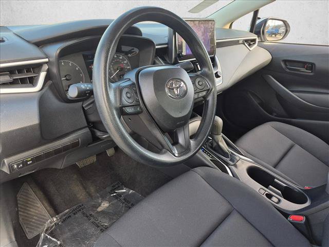 Used 2025 Toyota Corolla LE FWD image 12