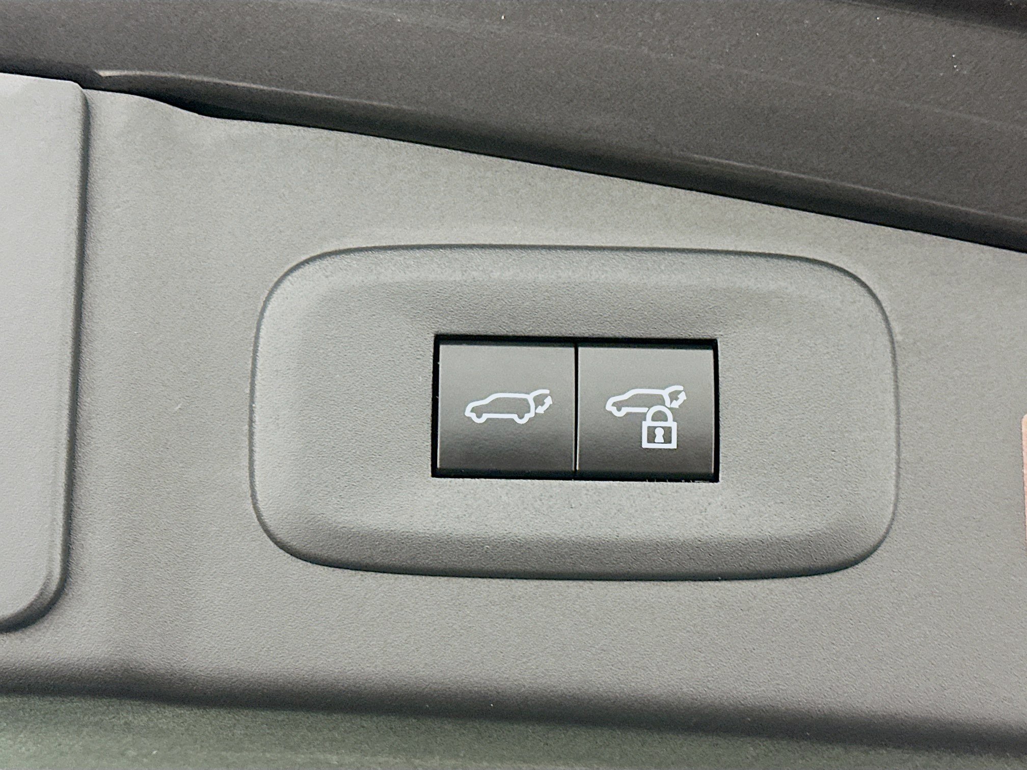 Used 2024 Lexus RZ 450e Premium w/ Technology Package AWD/4WD image 32