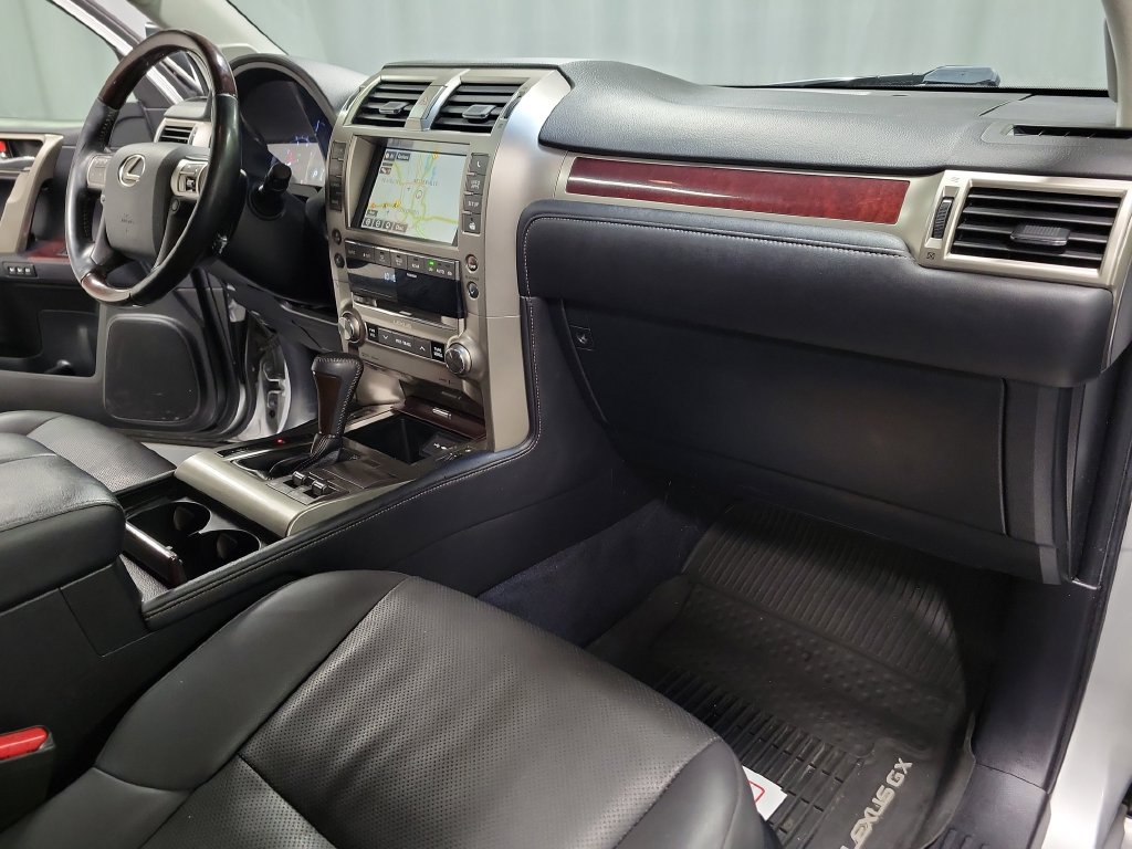 Used 2019 Lexus GX 460 Premium AWD/4WD image 34