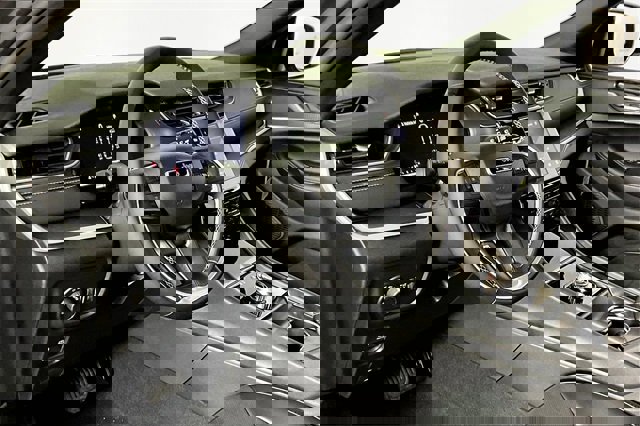 New 2025 Jeep Grand Cherokee L Altitude image 8