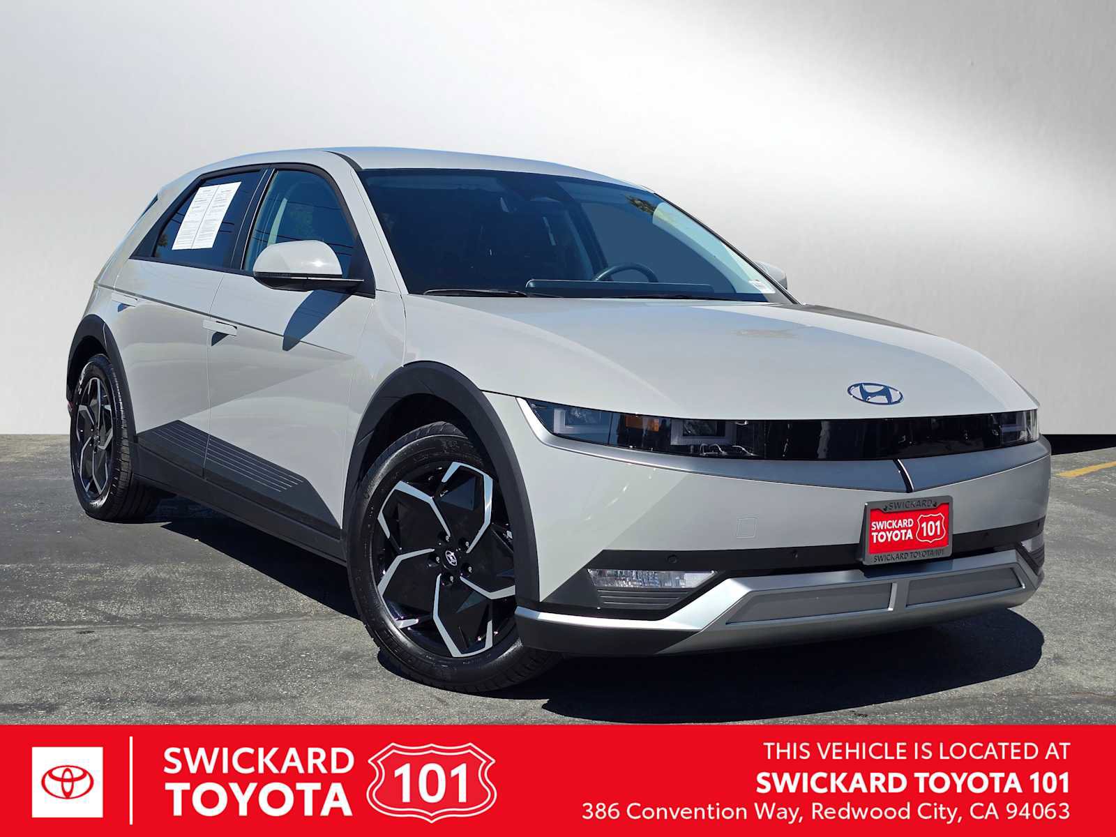 Used 2024 Hyundai Ioniq 5 SEL image 1