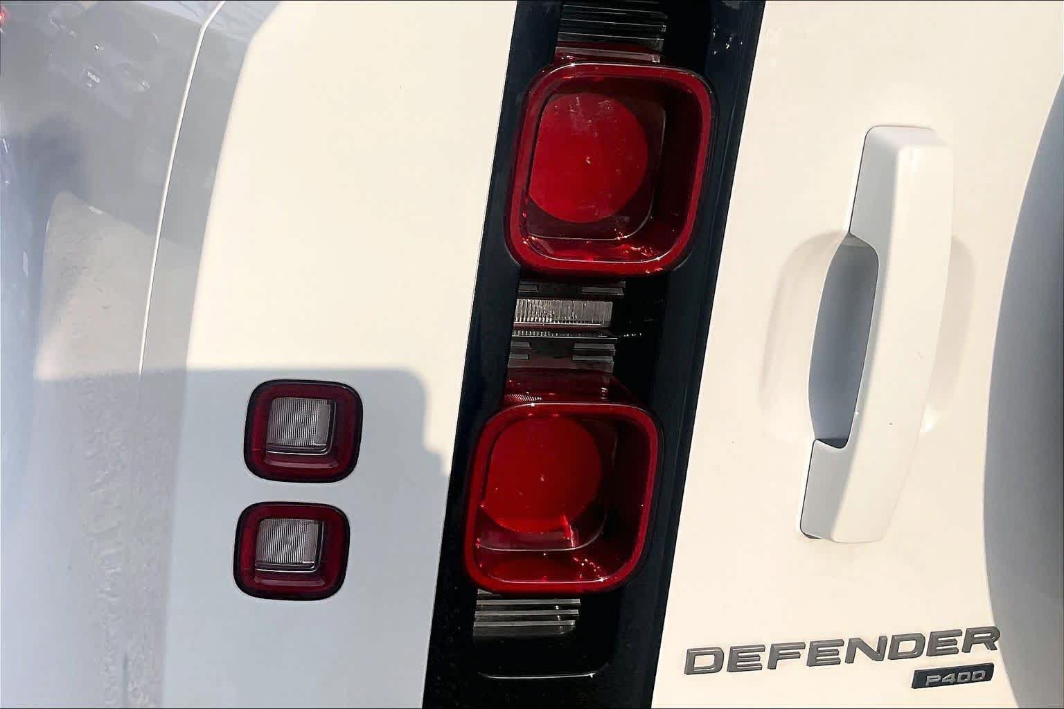 Used 2022 Land Rover Defender 110 X-Dynamic HSE AWD/4WD image 29