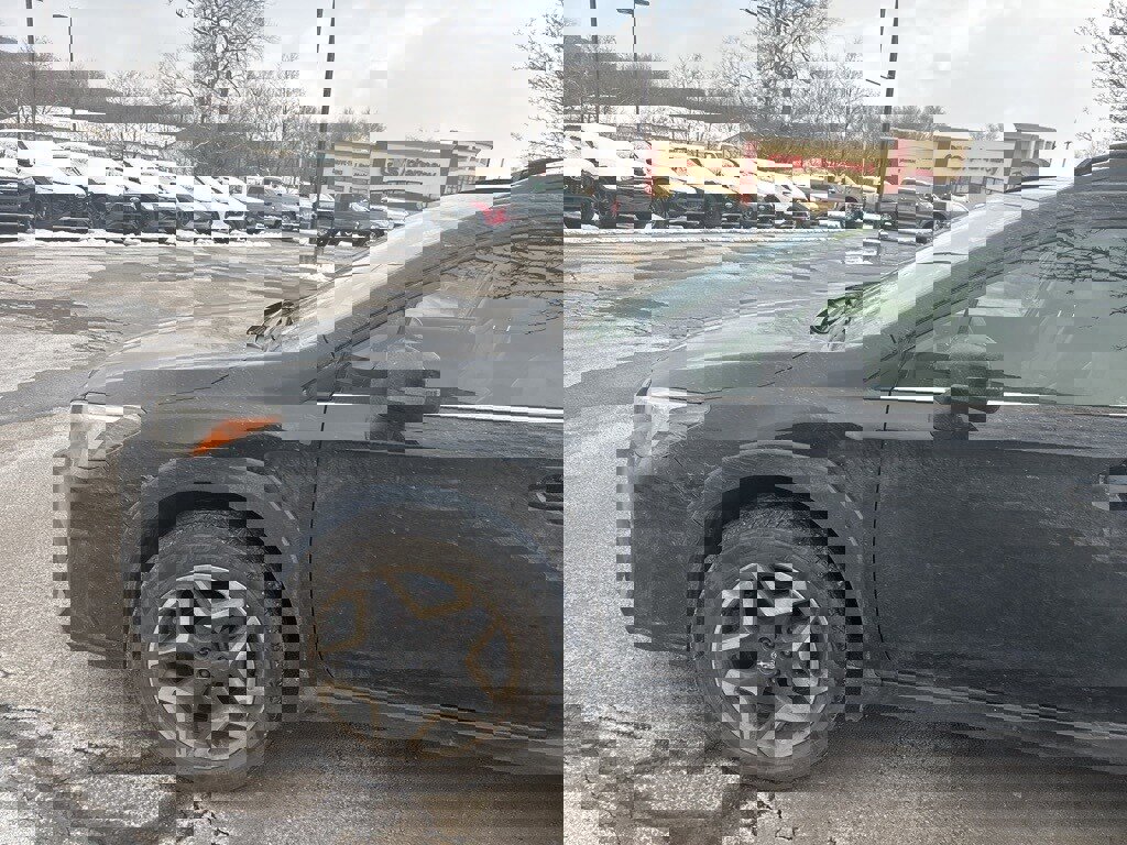 Used 2019 Subaru Crosstrek 2.0i Limited w/ Moonroof Package w/Navigation image 17