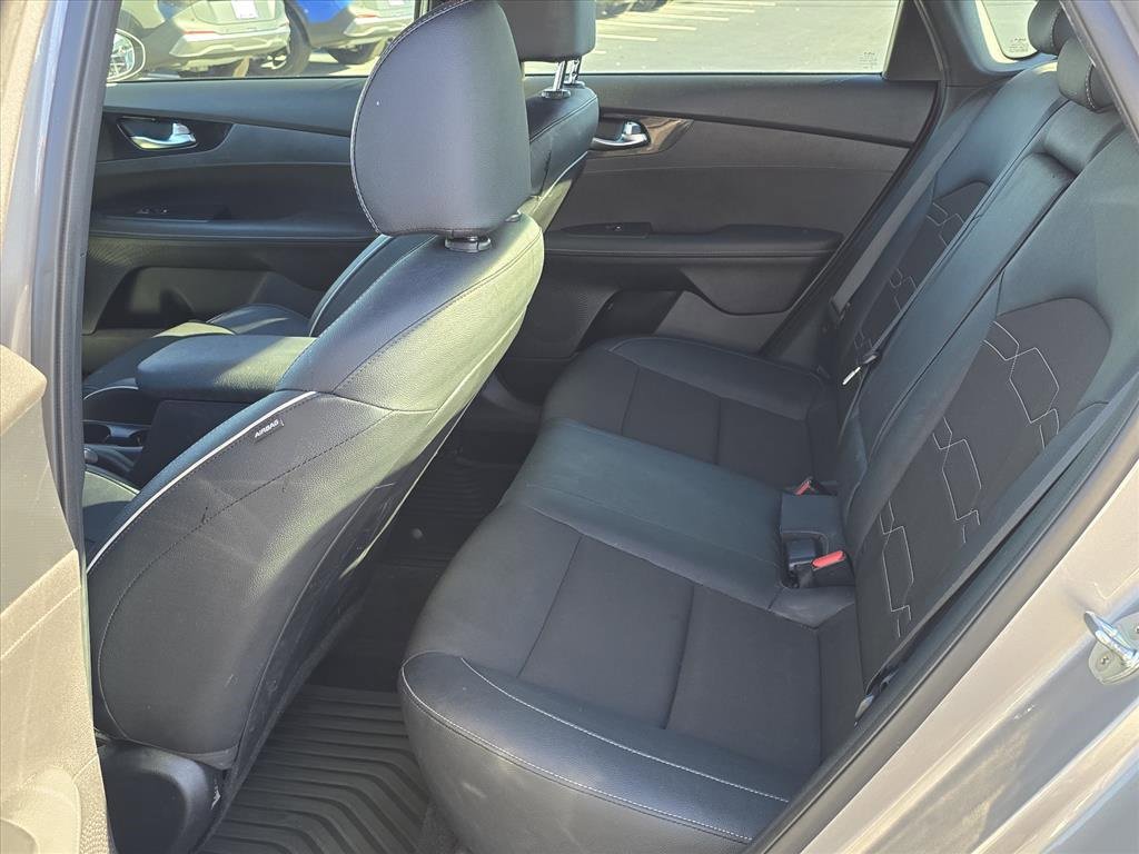 Used 2023 Kia Forte GT-Line image 10