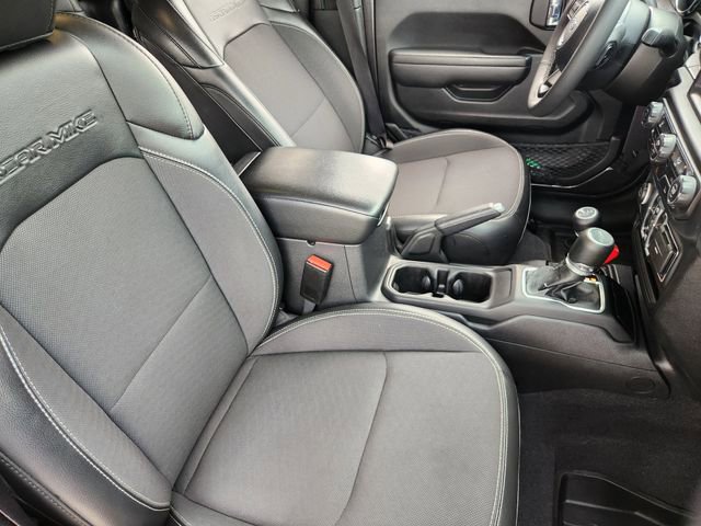 Used 2023 Jeep Gladiator Sport AWD/4WD image 14