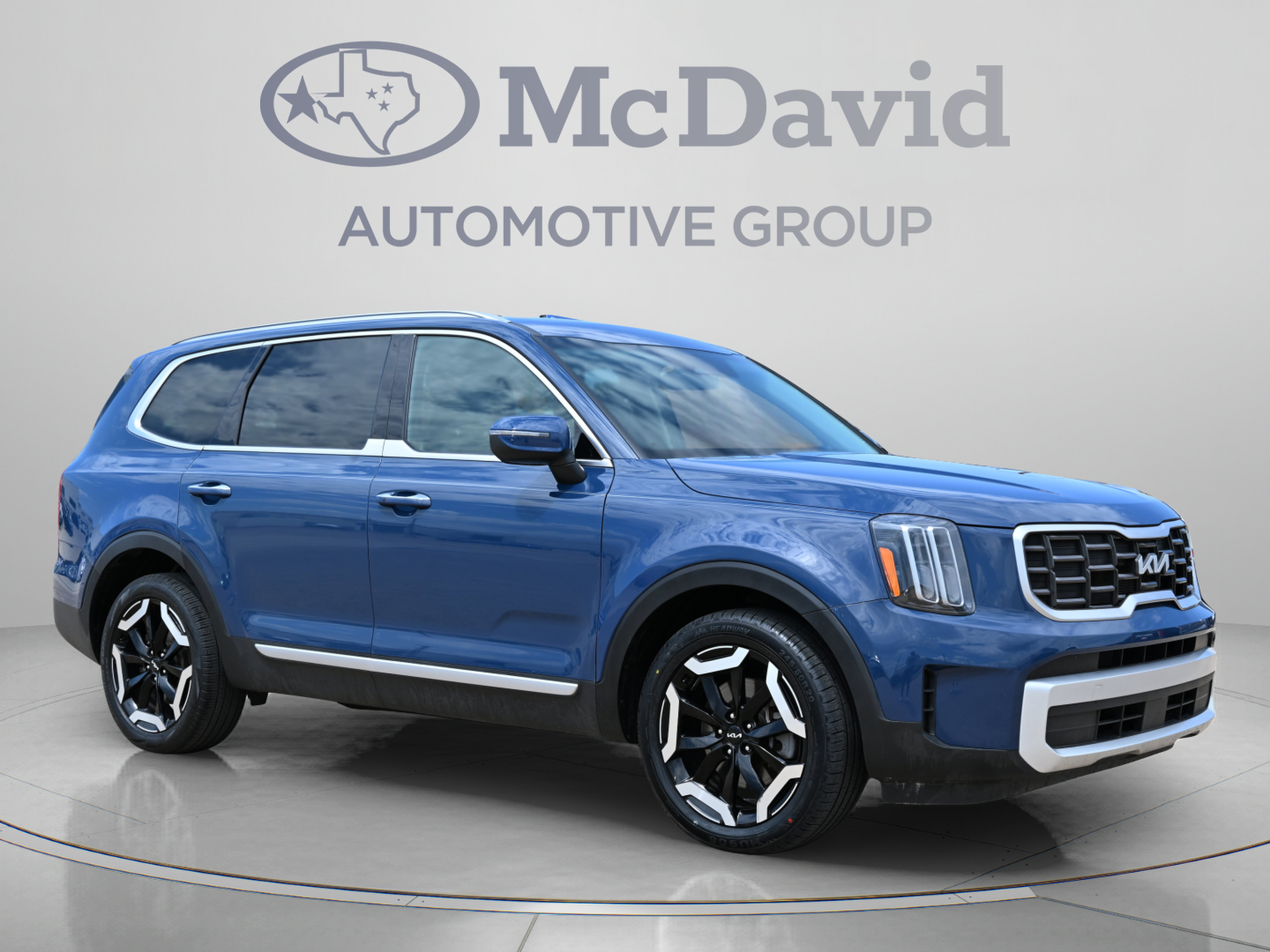 Used 2025 Kia Telluride S AWD/4WD image 8