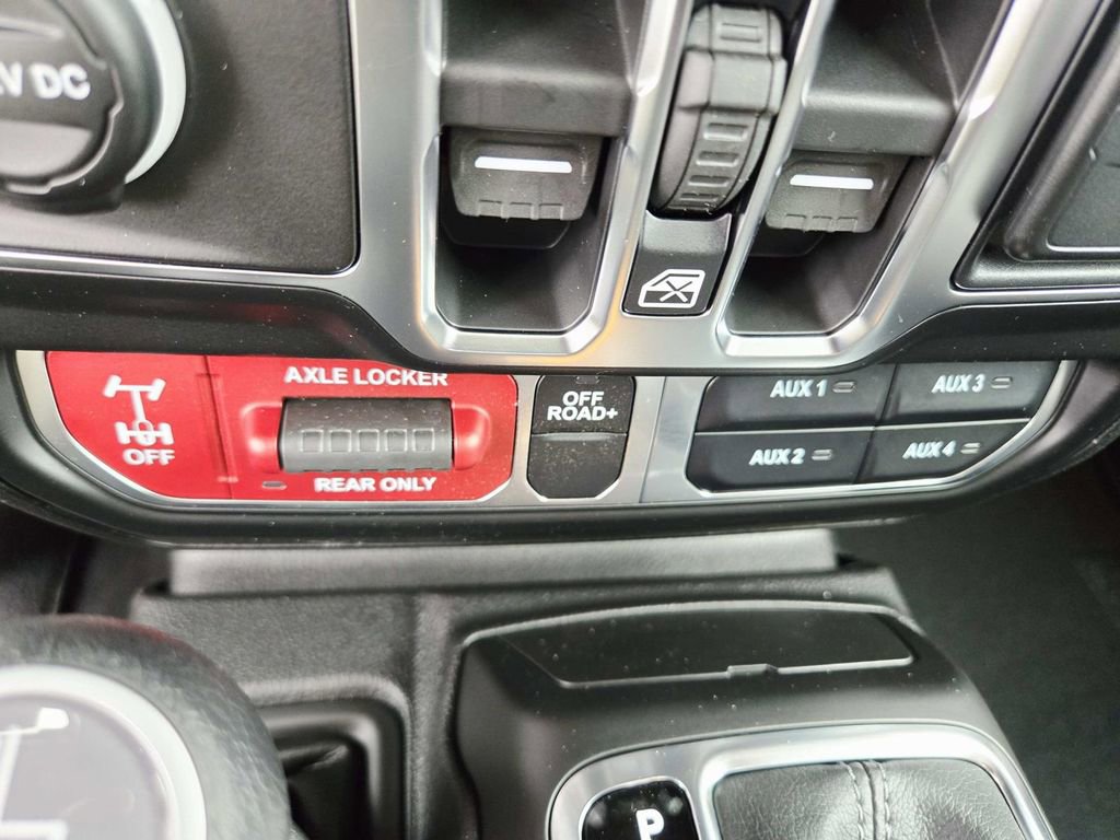 New 2026 Jeep Gladiator Mojave w/ Safety Group AWD/4WD image 30