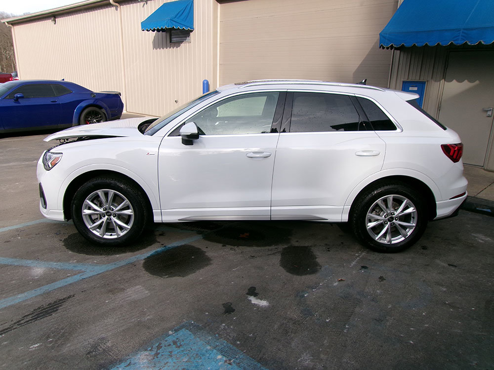 Used 2023 Audi Q3 2.0T Premium Plus w/ Premium Plus Package image 5