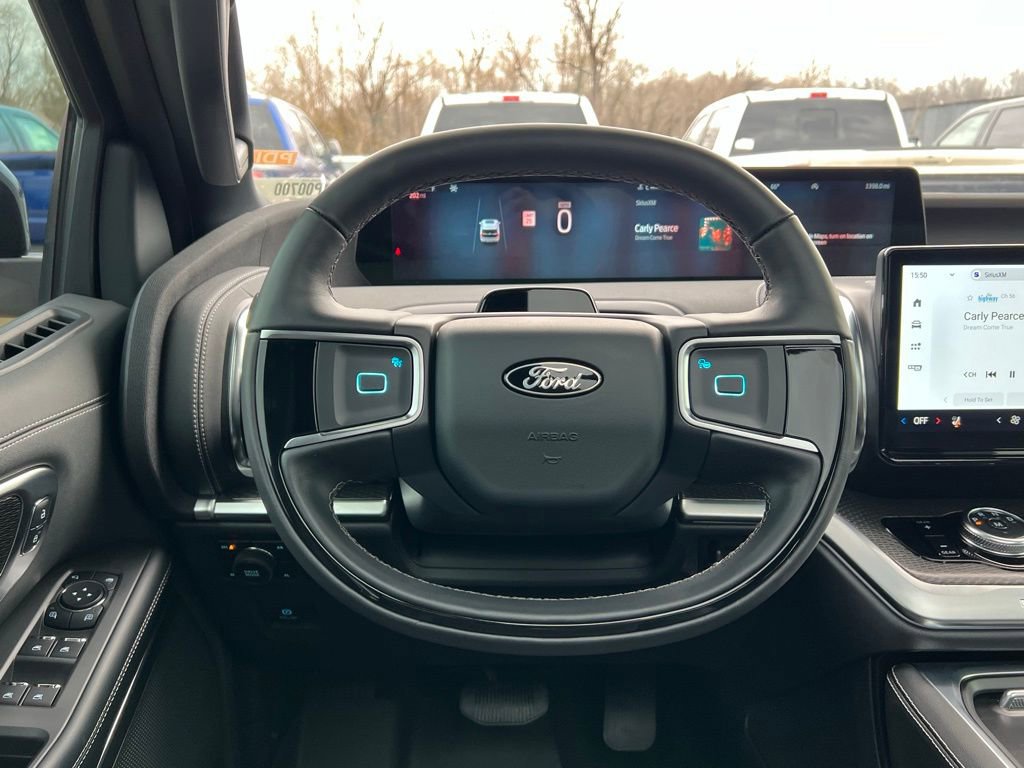 Used 2025 Ford Expedition Platinum w/ Stealth Performance Package image 38