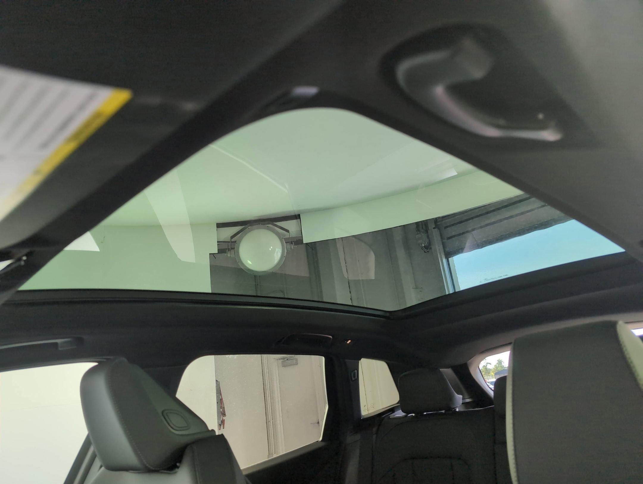 Used 2025 BMW X3 xDrive30i w/ Premium Package image 12