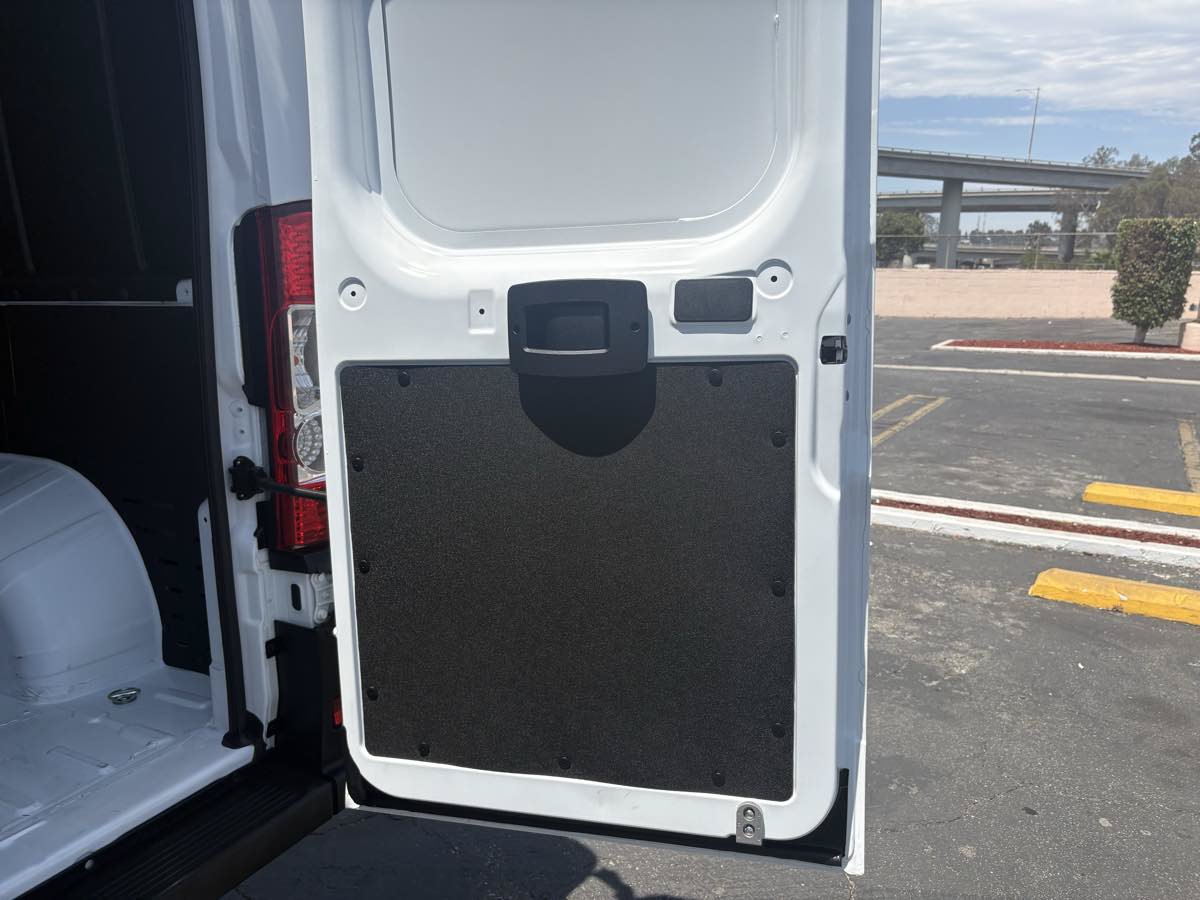 Used 2026 RAM ProMaster 2500 w/ Convenience Group FWD image 14