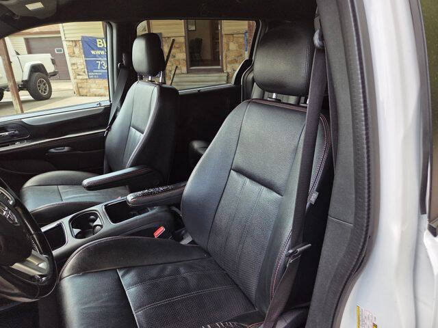 Used 2020 Dodge Grand Caravan GT FWD image 22