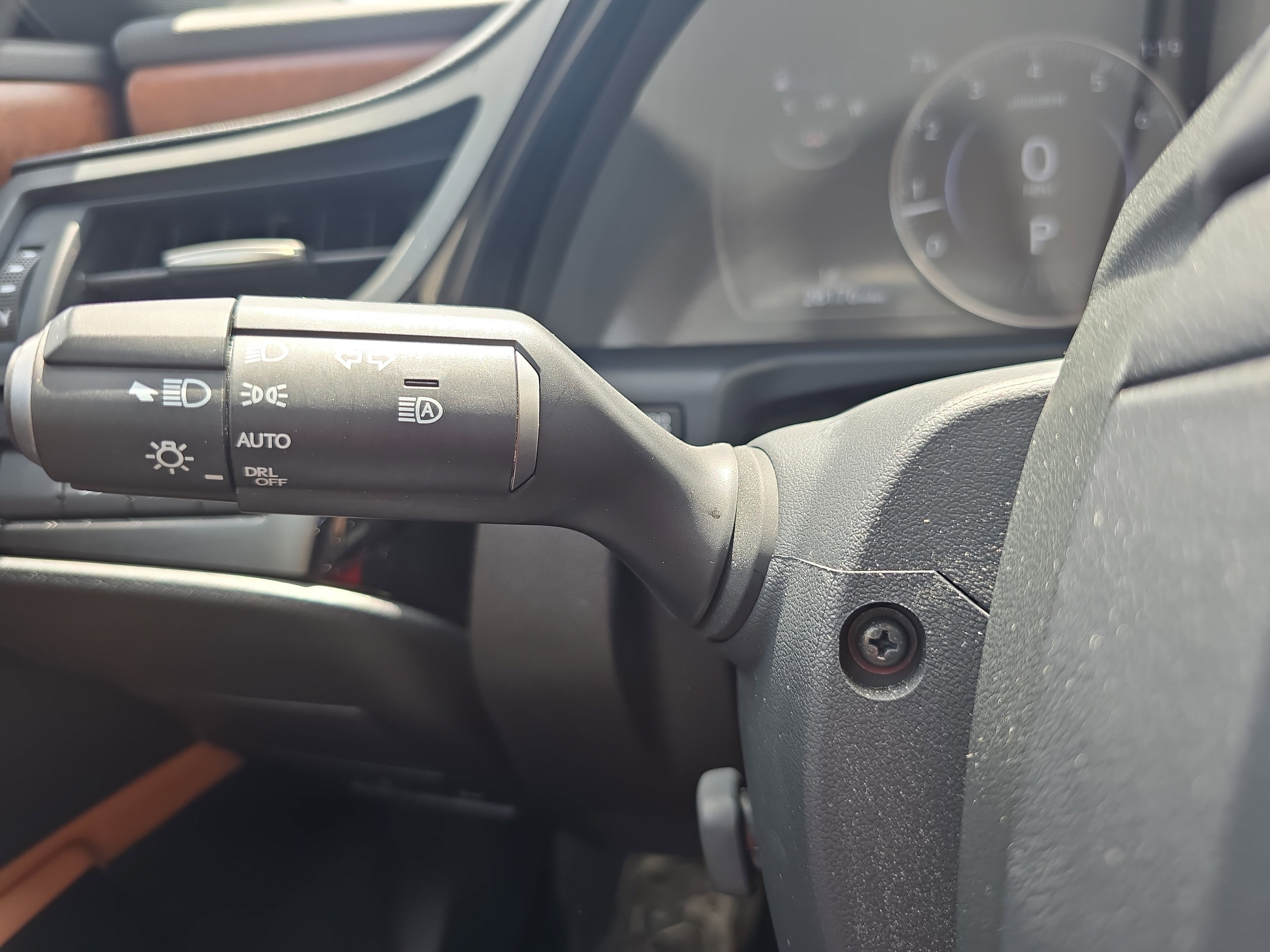 Used 2024 Lexus ES 350 Ultra Luxury w/ Accessory Package (Z2) FWD image 25