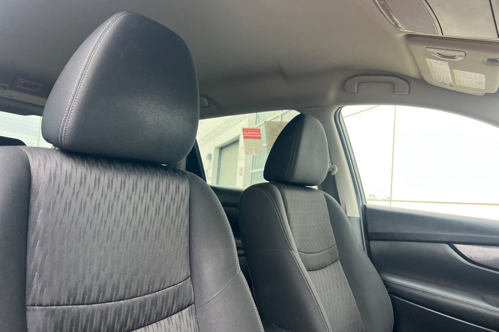 Used 2019 Nissan Rogue SV image 14