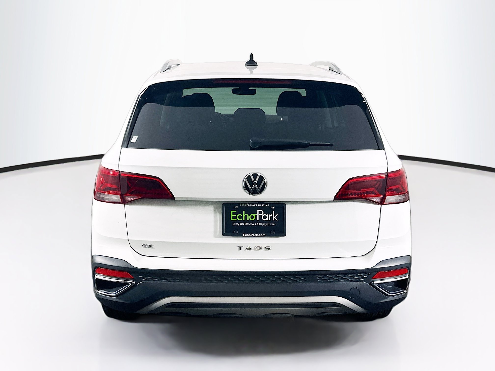 Used 2024 Volkswagen Taos SE FWD image 7