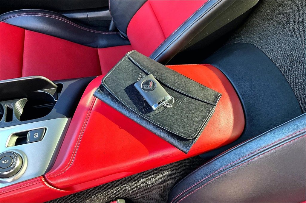 Used 2016 Chevrolet Corvette Stingray w/ 3LT Preferred Equipment Group image 30