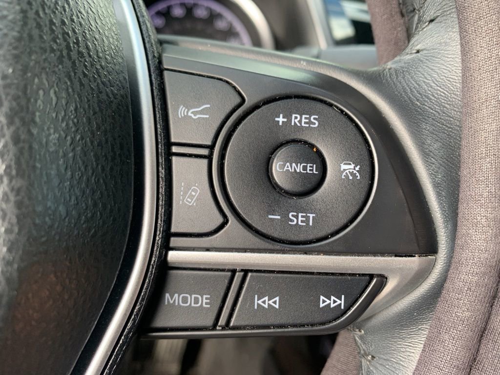 Used 2024 Toyota Camry XLE image 16