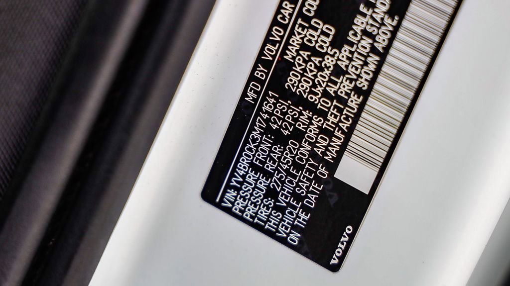 Used 2021 Volvo XC90 T8 Inscription Expression w/ Protection Package Premier image 34