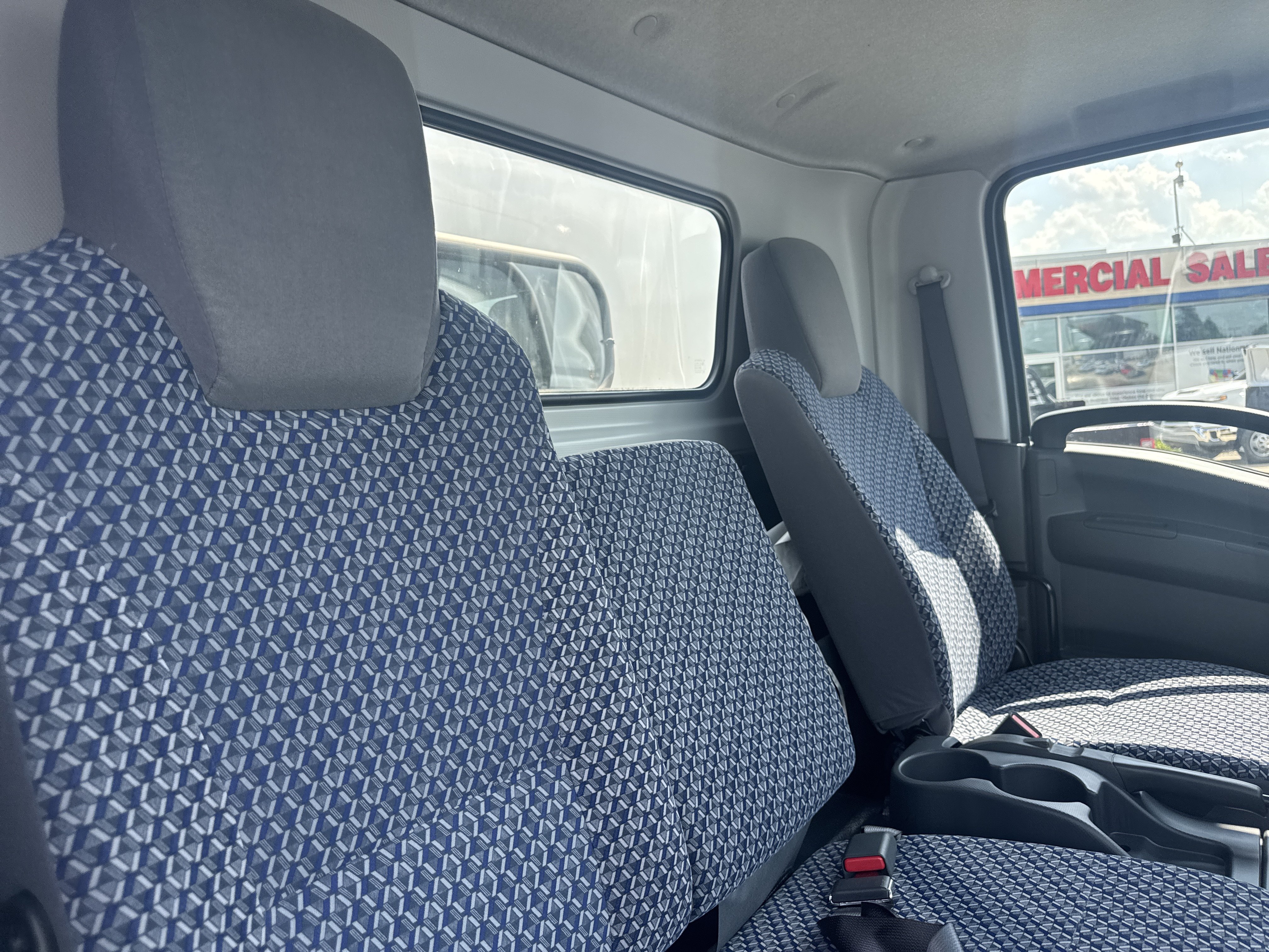 Used 2024 Chevrolet Low Cab Forward RWD image 21