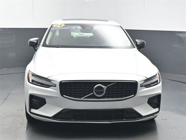 Used 2024 Volvo S60 B5 Plus w/ Climate Package image 3