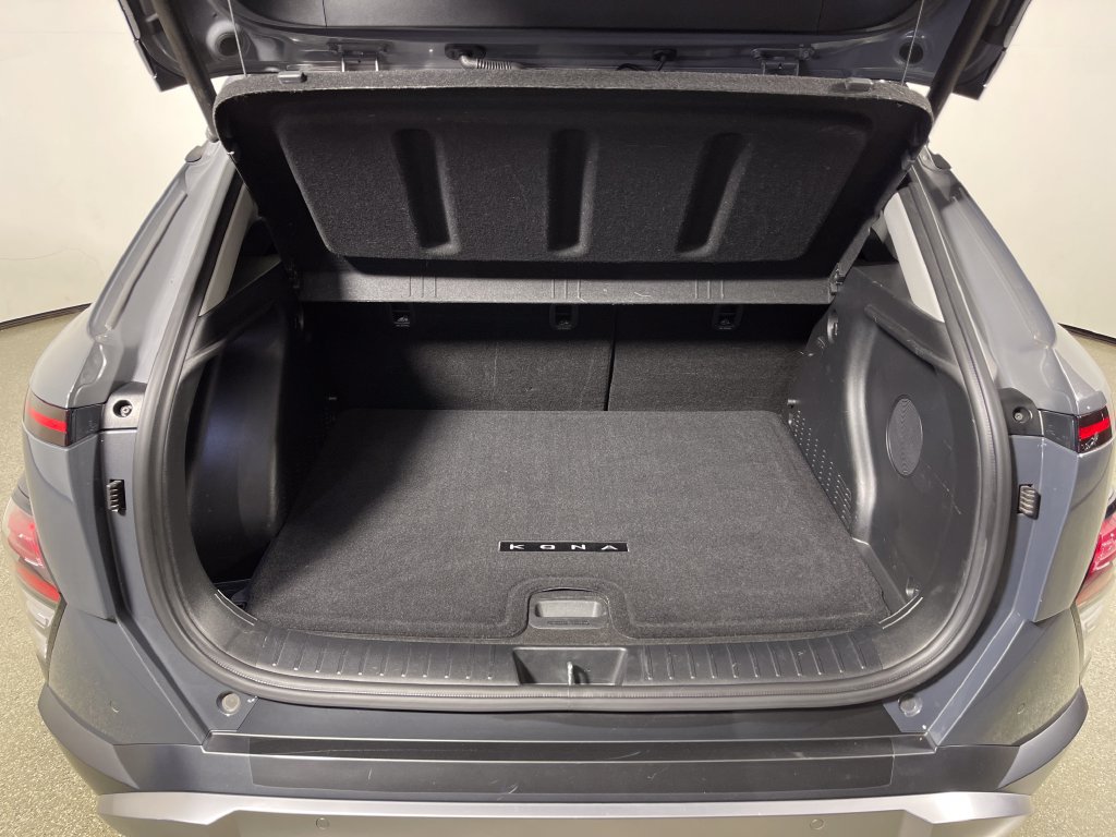 Certified 2024 Hyundai Kona Limited FWD image 11