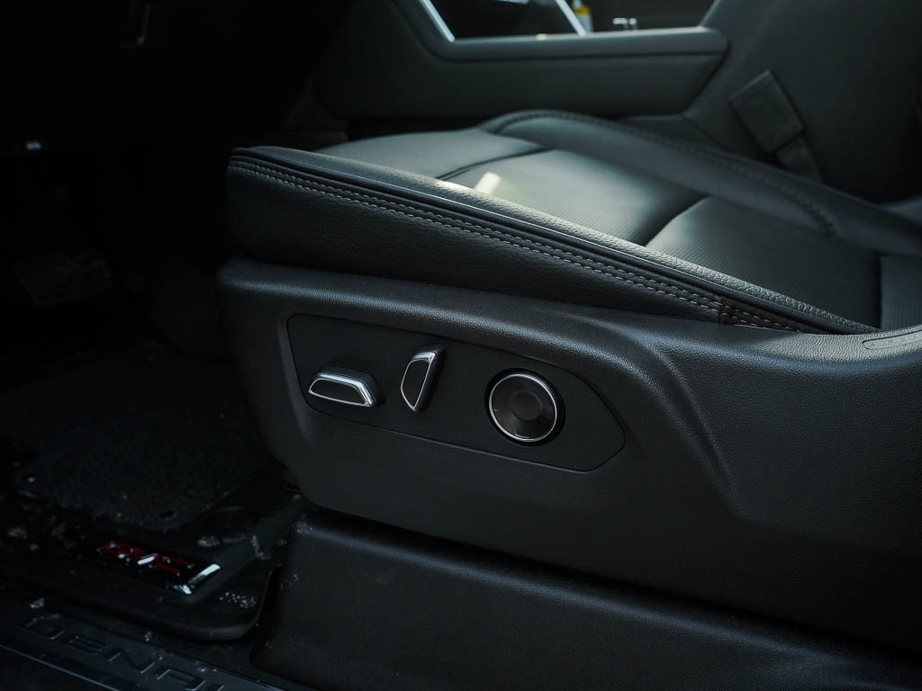 New 2026 GMC Sierra 2500 Denali w/ Denali Reserve Package image 18