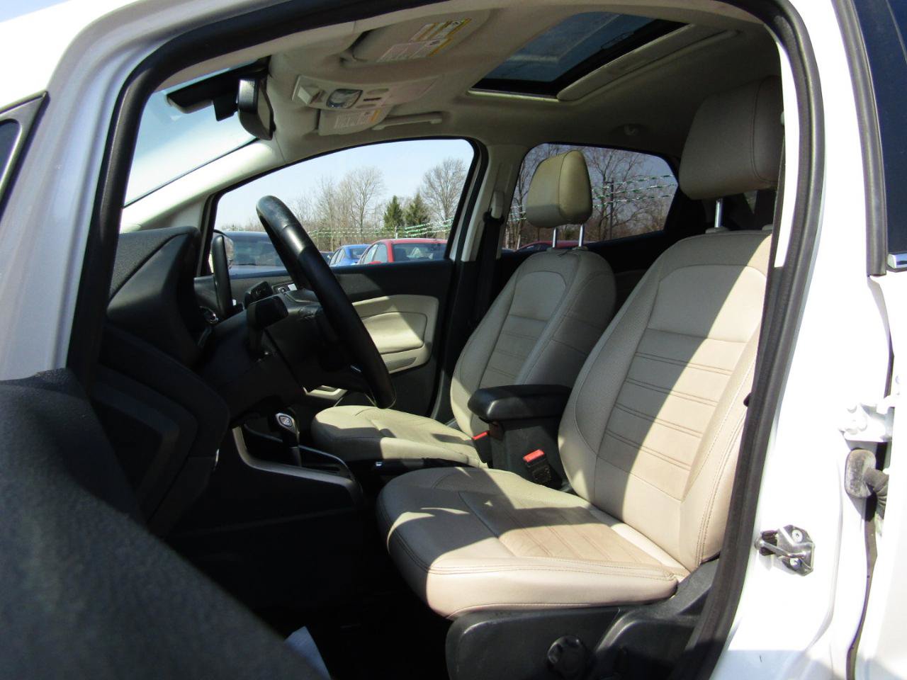 Used 2018 Ford EcoSport Titanium AWD/4WD image 16