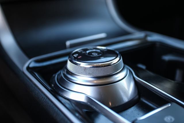 Used 2020 Ford Edge SEL w/ Convenience Package image 25