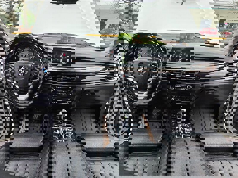 Used 2015 BMW X5 xDrive35i image 16