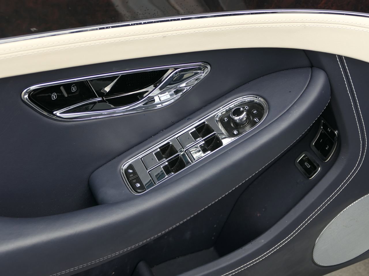 Used 2023 Bentley Continental GT Mulliner AWD/4WD image 10