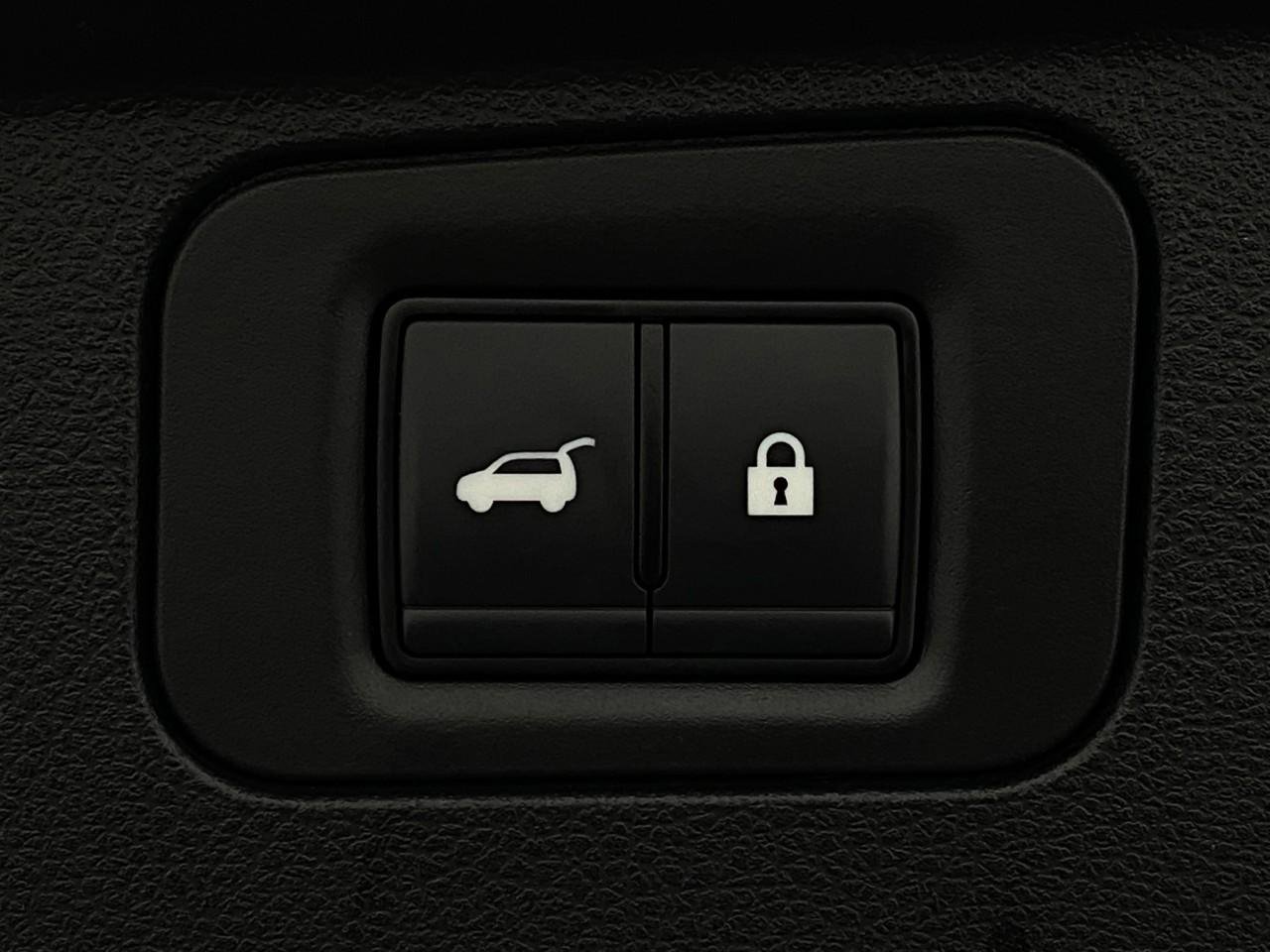 Used 2025 Nissan Armada PRO-4X image 7