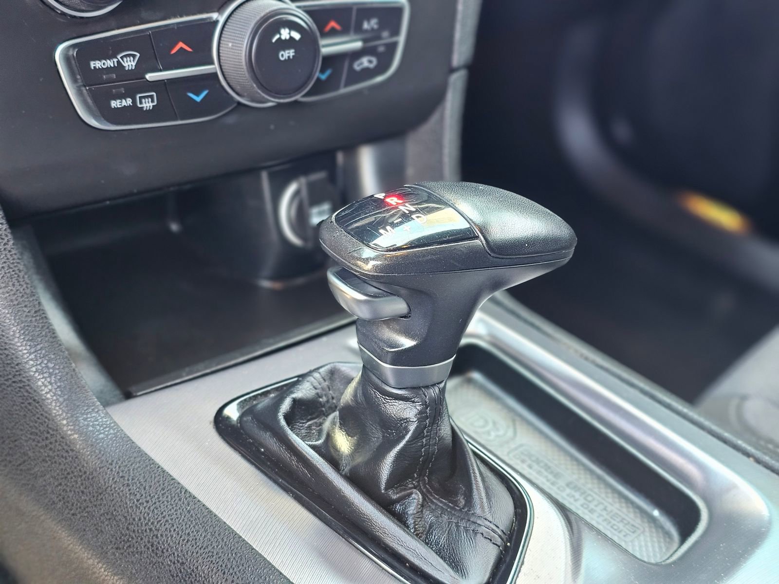 Used 2022 Dodge Charger SXT w/ Blacktop Package image 15