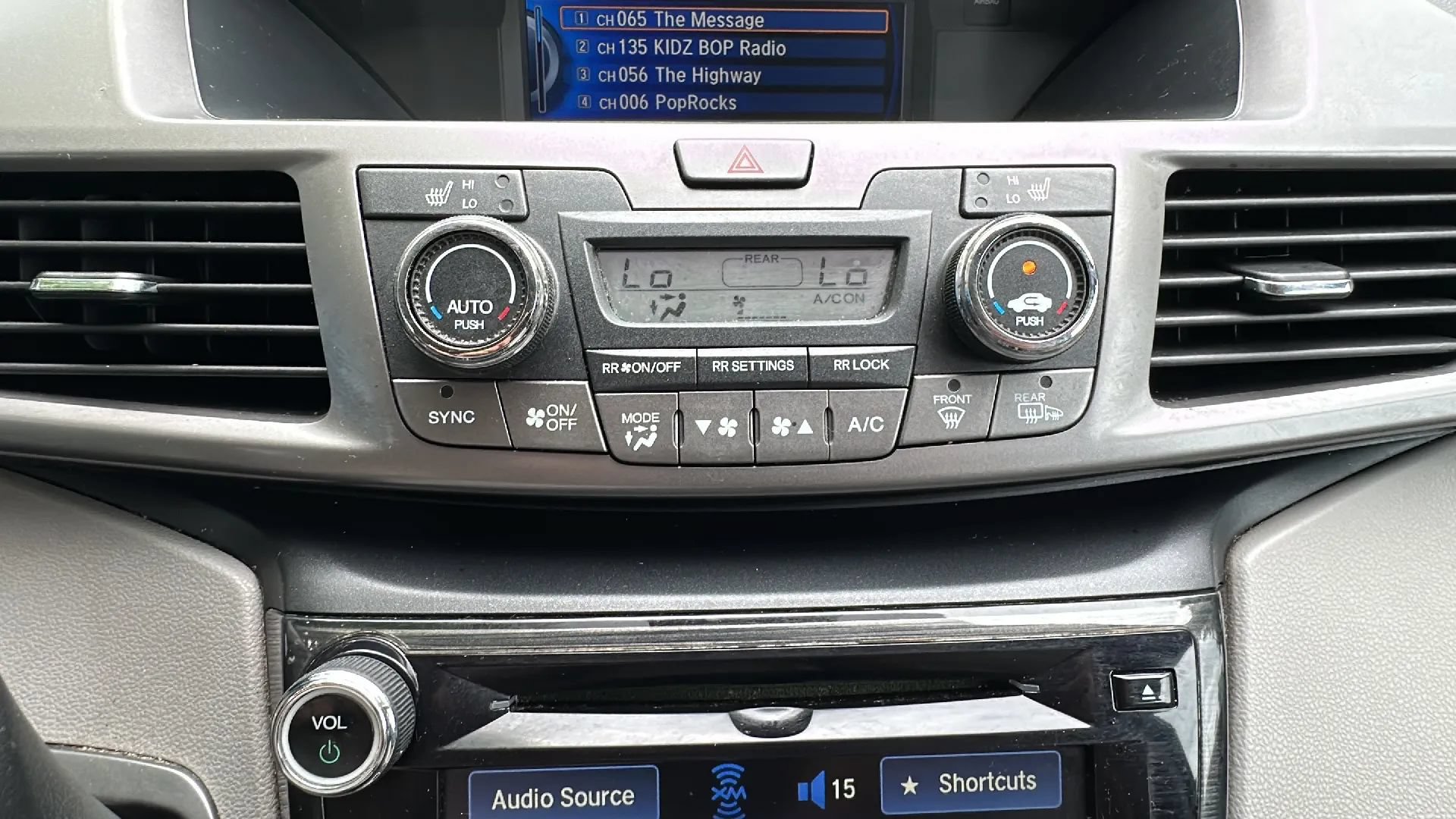 Used 2015 Honda Odyssey Touring image 40