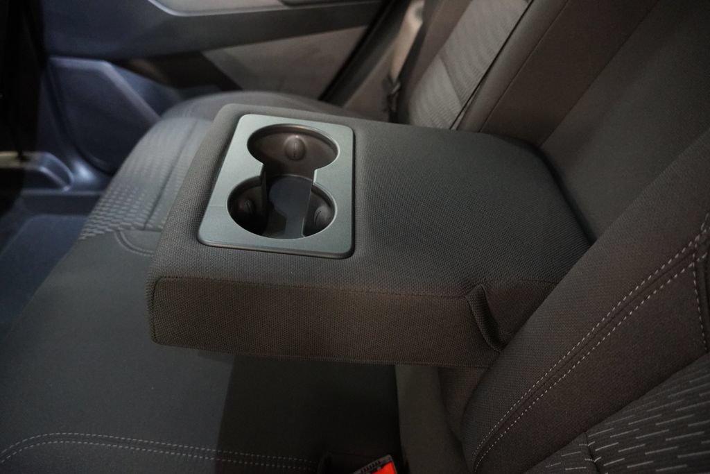 Used 2025 Chevrolet Equinox LT w/ Safety and Technology Package AWD/4WD image 29