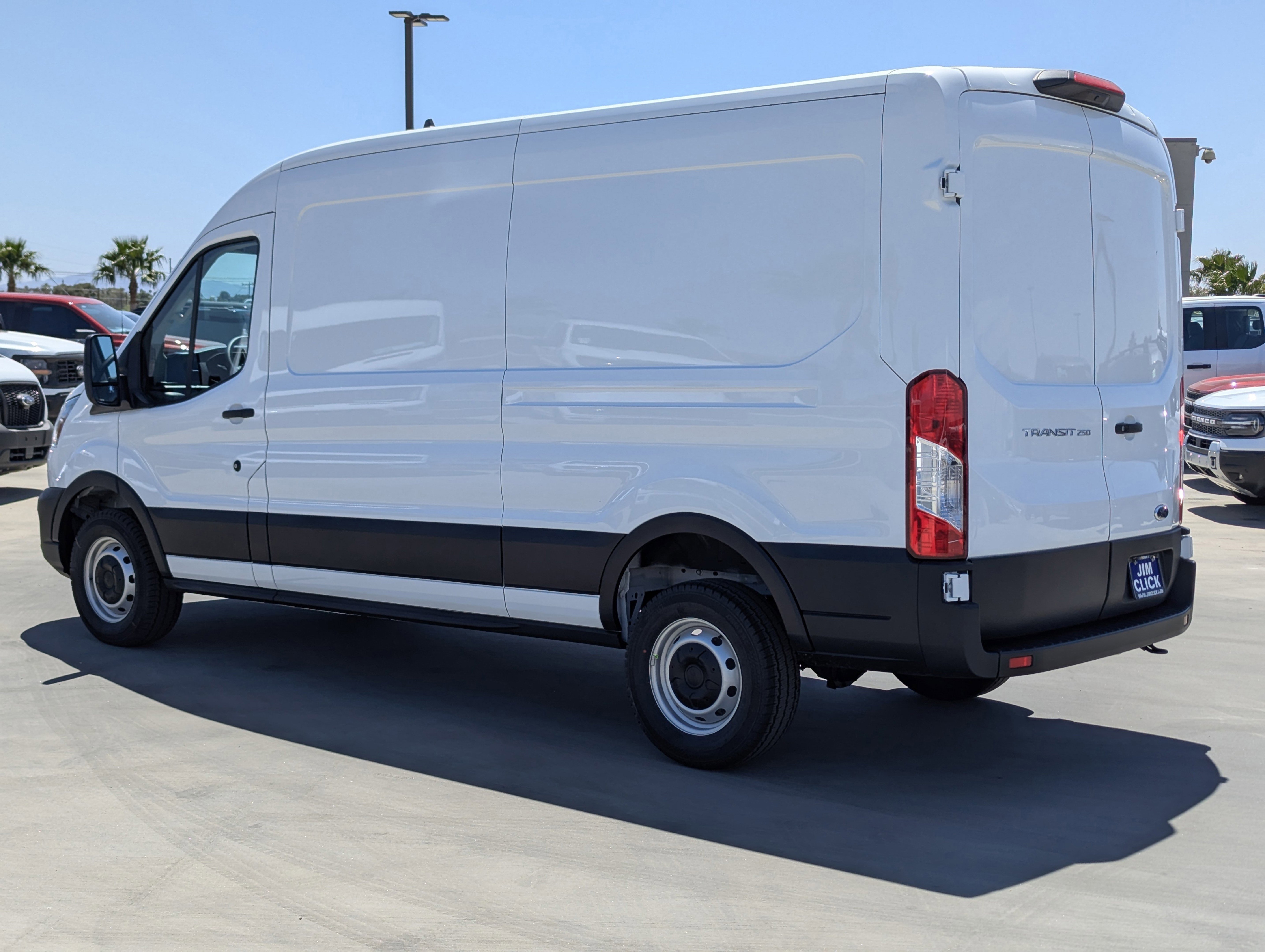 New 2025 Ford Transit 250 148 Medium Roof image 4