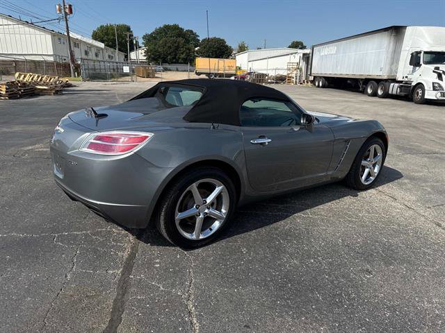 Used 2007 Saturn Sky Red Line image 2