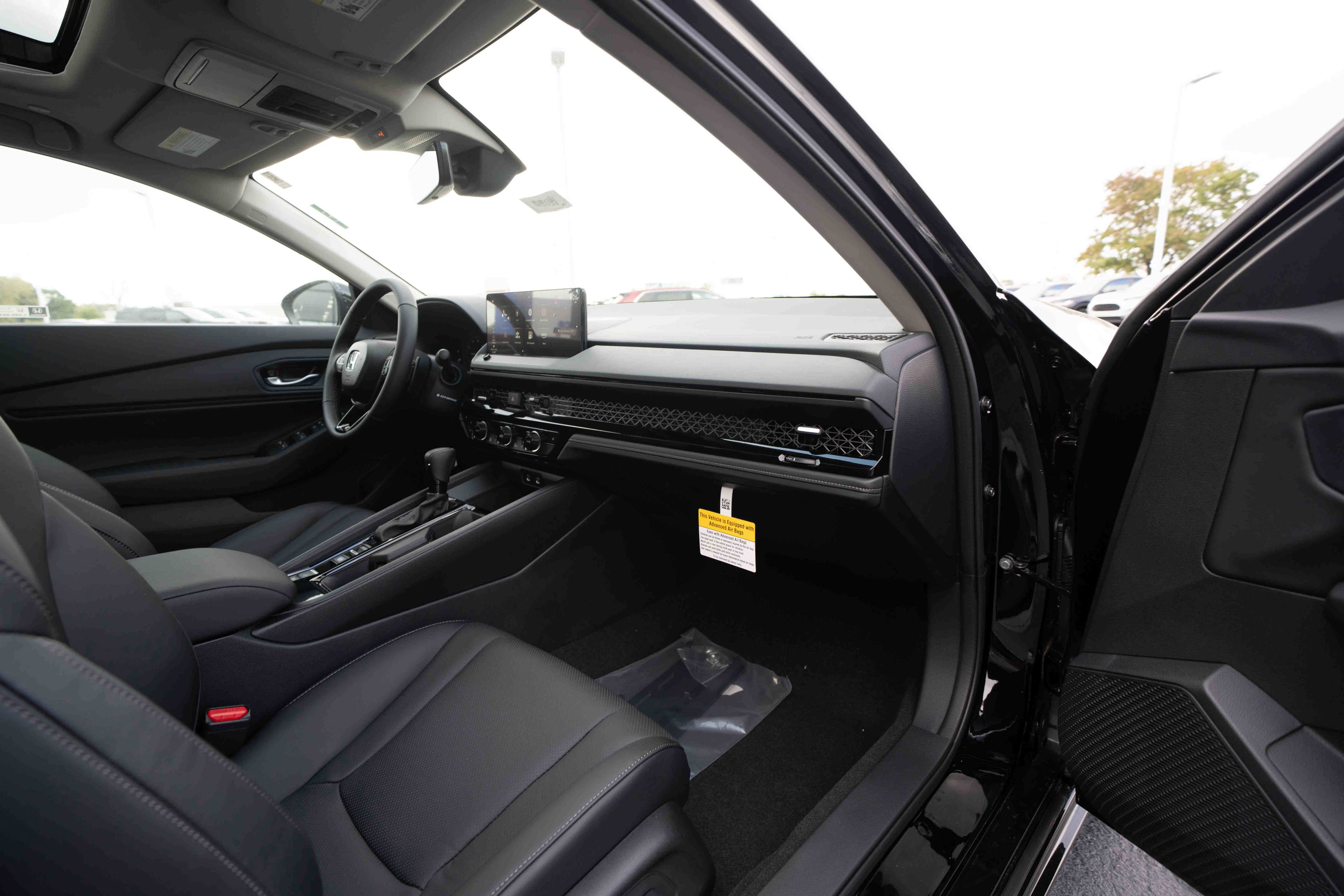 New 2025 Honda Accord EX-L image 24