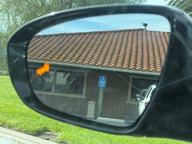 Used 2014 Kia Cadenza Premium w/ Technology Package image 18