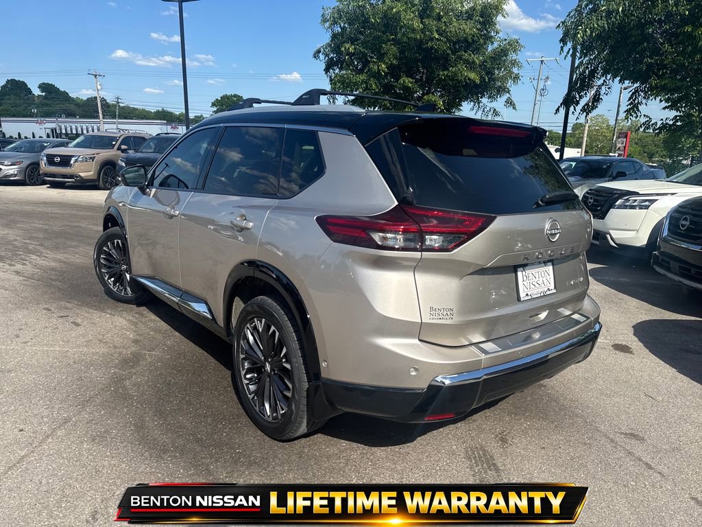 Used 2025 Nissan Rogue Platinum w/ Platinum Premium Package FWD image 7